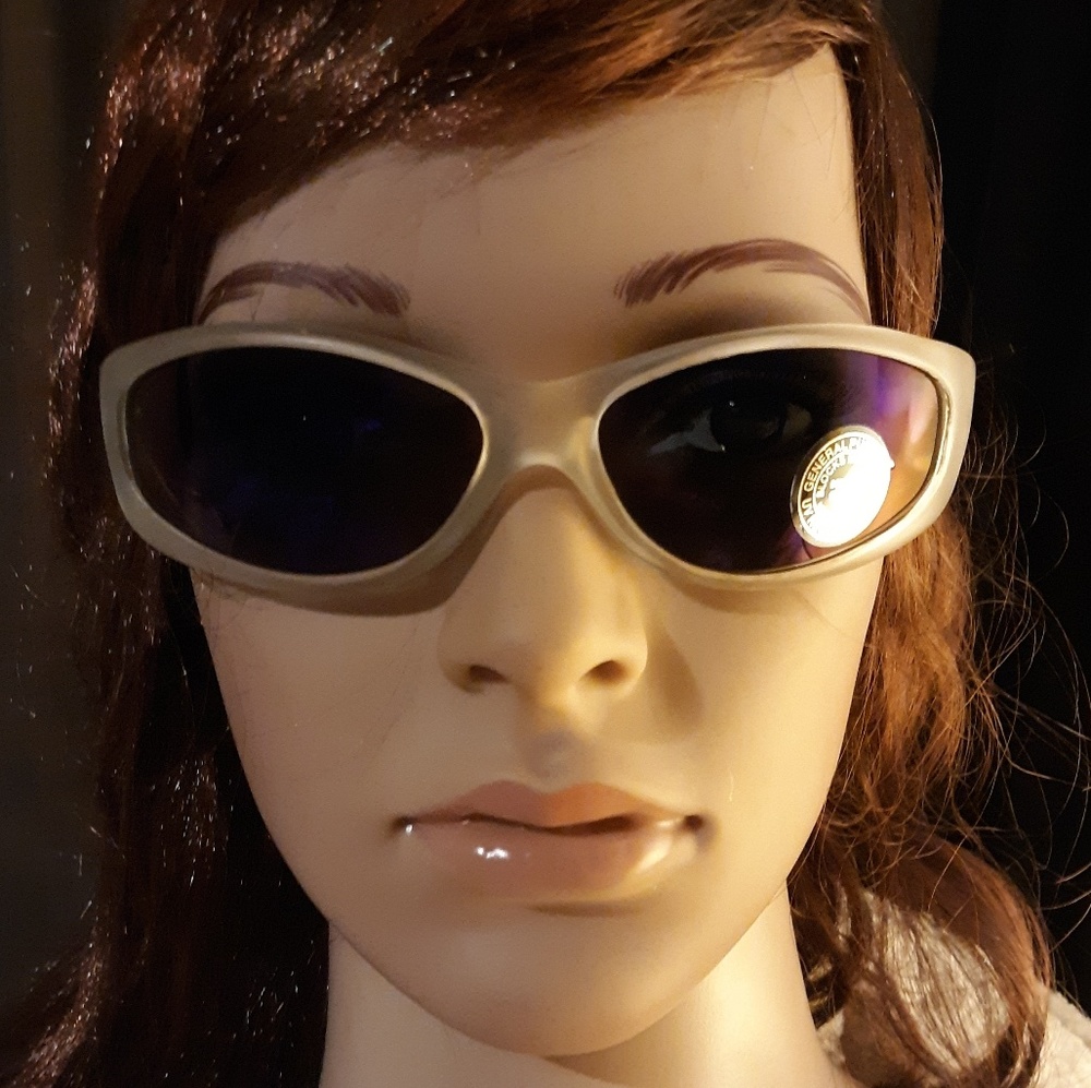 Unisex Clouded Clear Plastic Frame Sunglasses